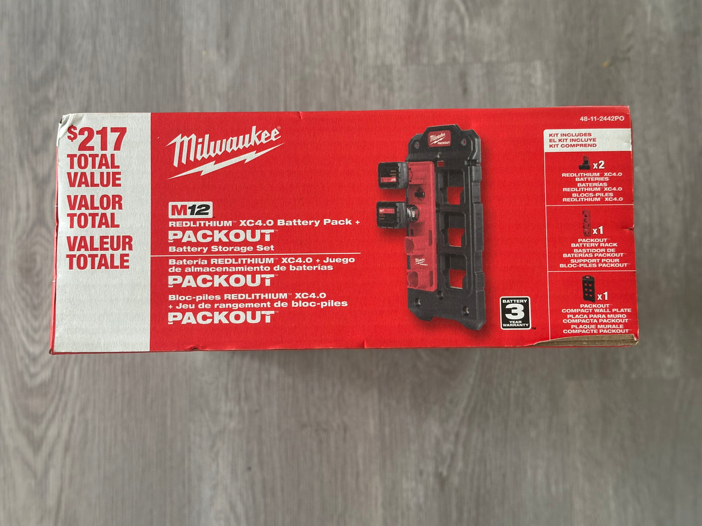 Milwaukee M12 12V Lithium-Ion XC Extended Capacity 4.0 Ah Battery 2-Pack W/PACKOUT Compact Wall Plate & M12 Battery Rack