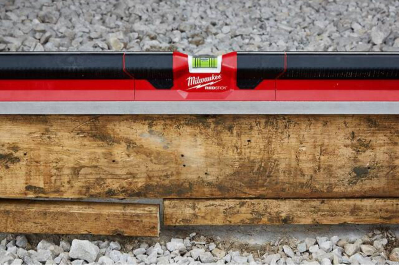 Milwaukee 72 in. Redstick box Concrete Screed Level