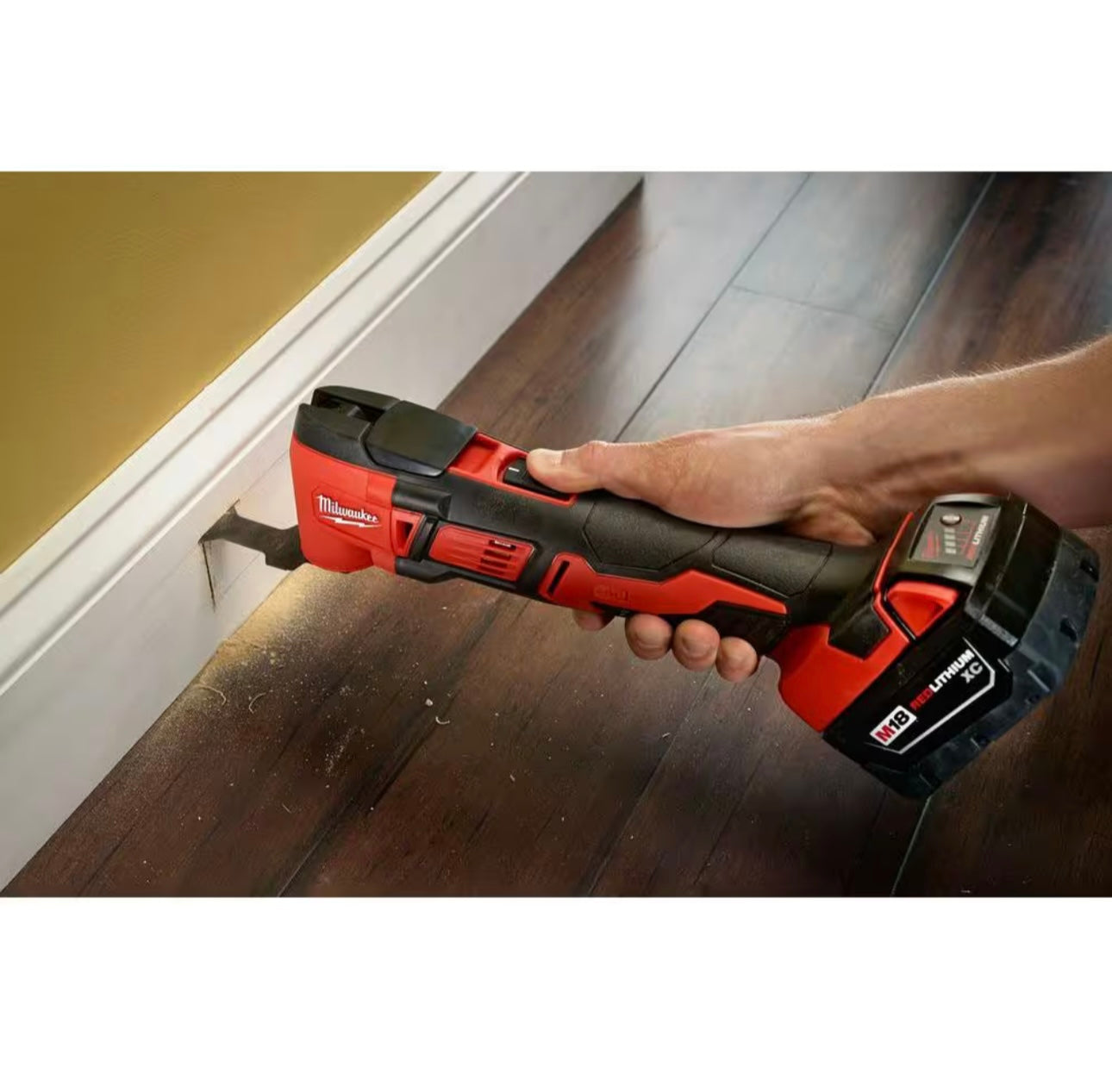 Multiherramienta oscilante Milwaukee M18 (2626-20)