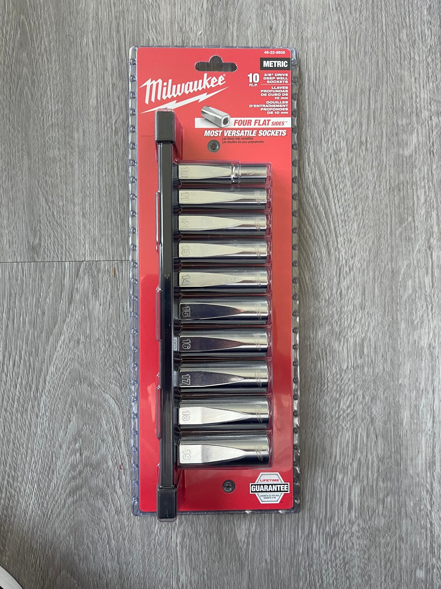 Milwaukee 3/8"-Antrieb, metrischer Deep Well-6-Punkt-Steckschlüsselsatz 